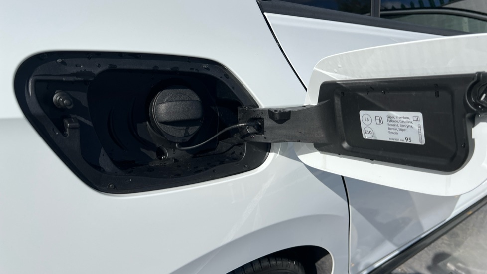 Used Volkswagen Golf 2025 for sale - 76523600: Photo 29