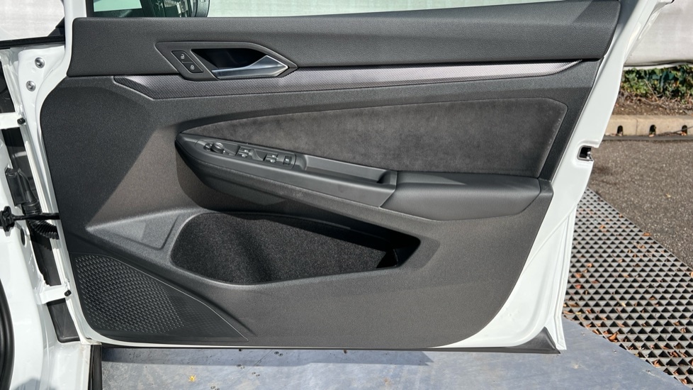 Used Volkswagen Golf 2025 for sale - 76523600: Photo 37