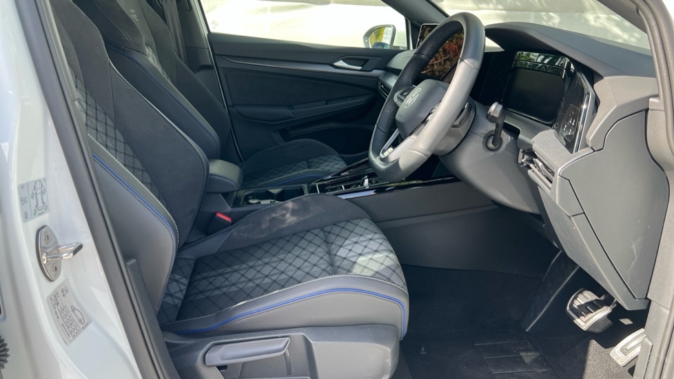 Used Volkswagen Golf 2025 for sale - 76523600: Photo 39