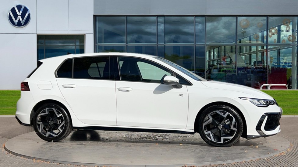 Used Volkswagen Golf 2025 for sale - 76523600: Photo 4