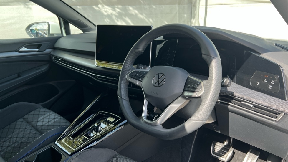 Used Volkswagen Golf 2025 for sale - 76523600: Photo 5