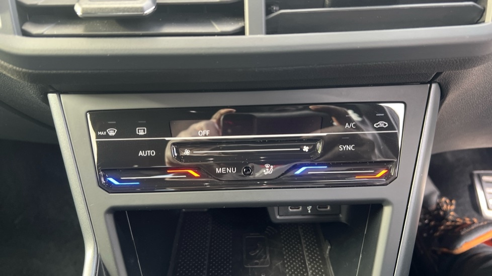 Used Volkswagen Taigo 2024 for sale - 76025367: Photo 53