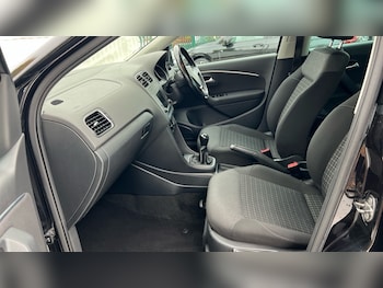 Used Volkswagen Polo 2017 for sale - 76272899: Photo