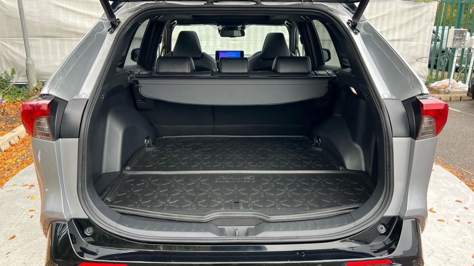 Used Toyota RAV4 2023 for sale - 76851219: Photo 15