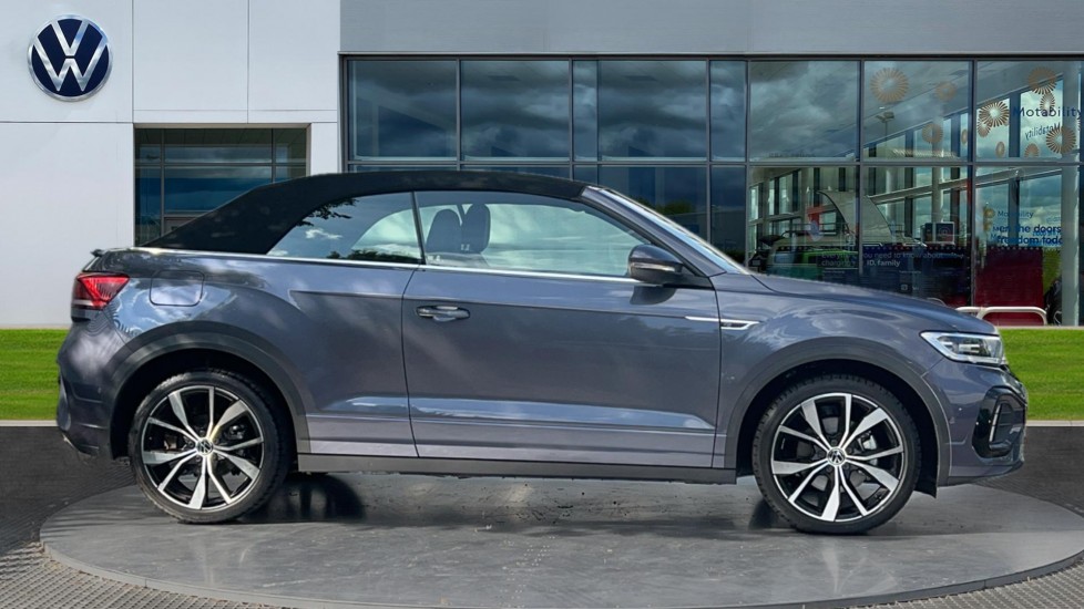 Used Volkswagen T-Roc 2025 for sale - 76869428: Photo 4