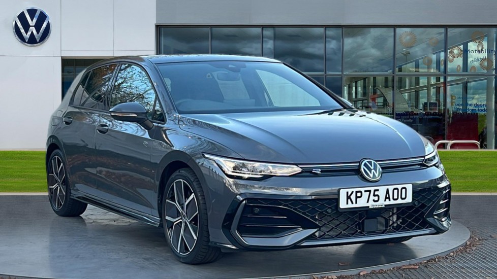 Used Volkswagen Golf 2025 for sale - 76534050: Photo 1