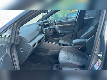 Used Volkswagen Golf 2025 for sale - 76534050: Photo