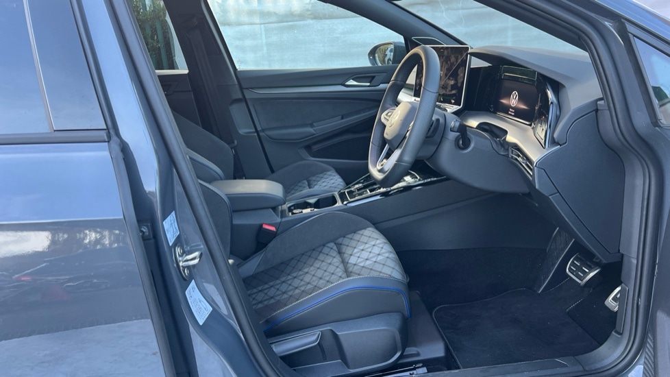 Used Volkswagen Golf 2025 for sale - 76534050: Photo 5