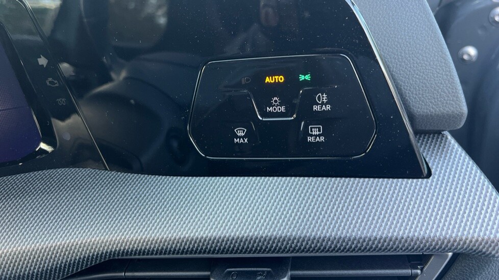 Used Volkswagen Golf 2025 for sale - 76534050: Photo 51