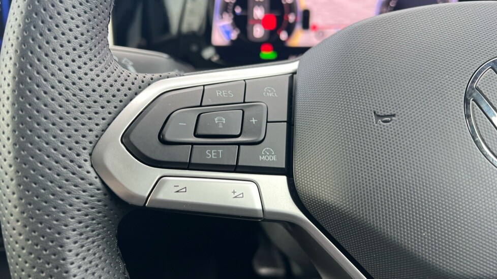 Used Volkswagen Golf 2025 for sale - 76533928: Photo 30