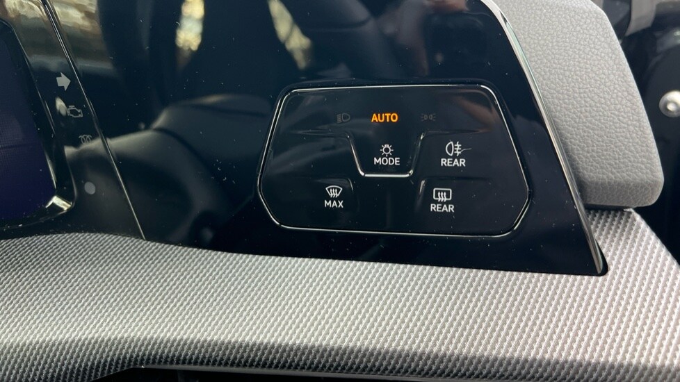 Used Volkswagen Golf 2025 for sale - 76533928: Photo 51