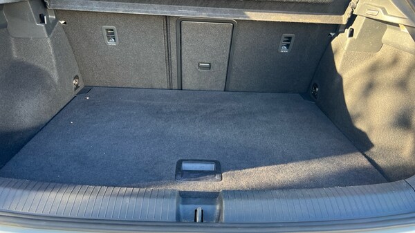Used Volkswagen T-Roc 2023 for sale - 76124289: Photo 15