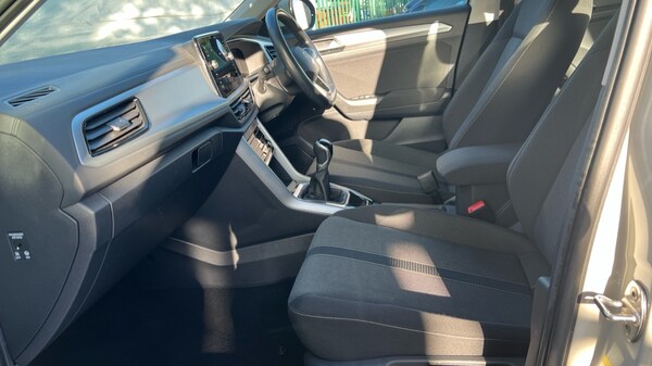 Used Volkswagen T-Roc 2023 for sale - 76124289: Photo 28