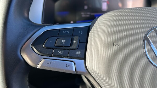 Used Volkswagen T-Roc 2023 for sale - 76124289: Photo 30