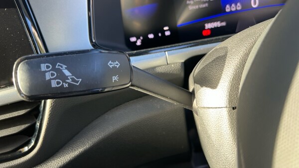 Used Volkswagen T-Roc 2023 for sale - 76124289: Photo 33