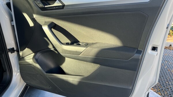 Used Volkswagen T-Roc 2023 for sale - 76124289: Photo 37