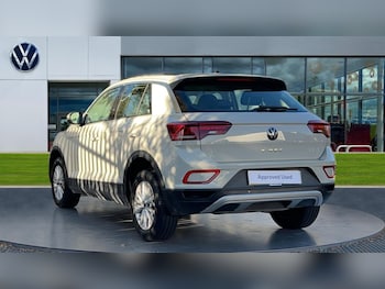 Used Volkswagen T-Roc 2023 for sale - 76124289: Photo 3