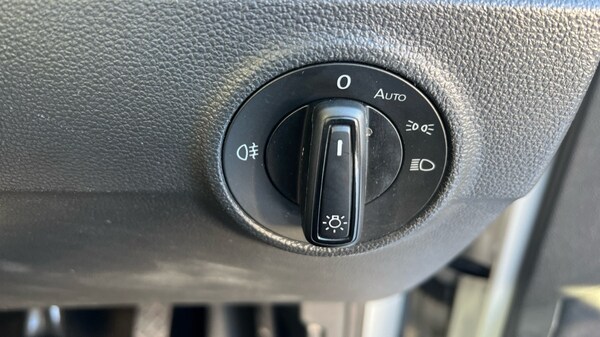 Used Volkswagen T-Roc 2023 for sale - 76124289: Photo 48