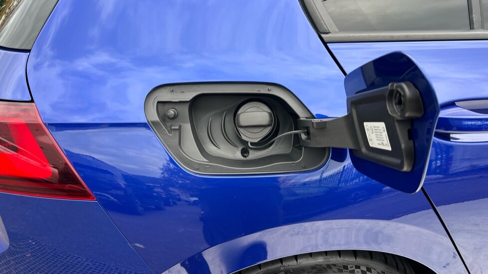 Used Volkswagen Golf 2023 for sale - 76750169: Photo 29