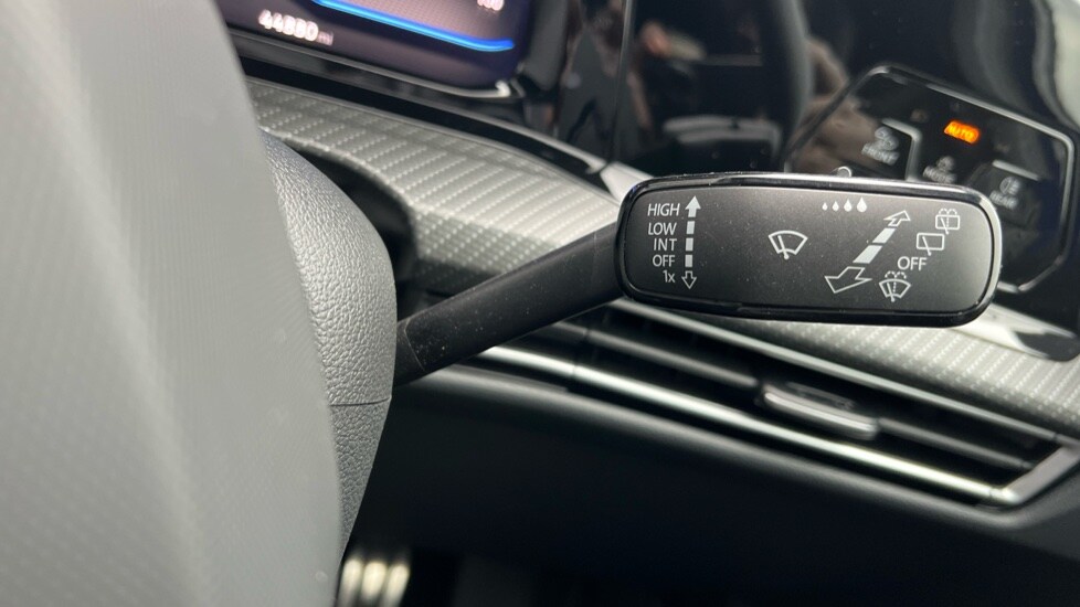 Used Volkswagen Golf 2023 for sale - 76750169: Photo 32