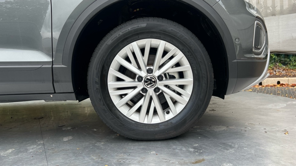 Used Volkswagen T-Roc 2024 for sale - 76154710: Photo 20