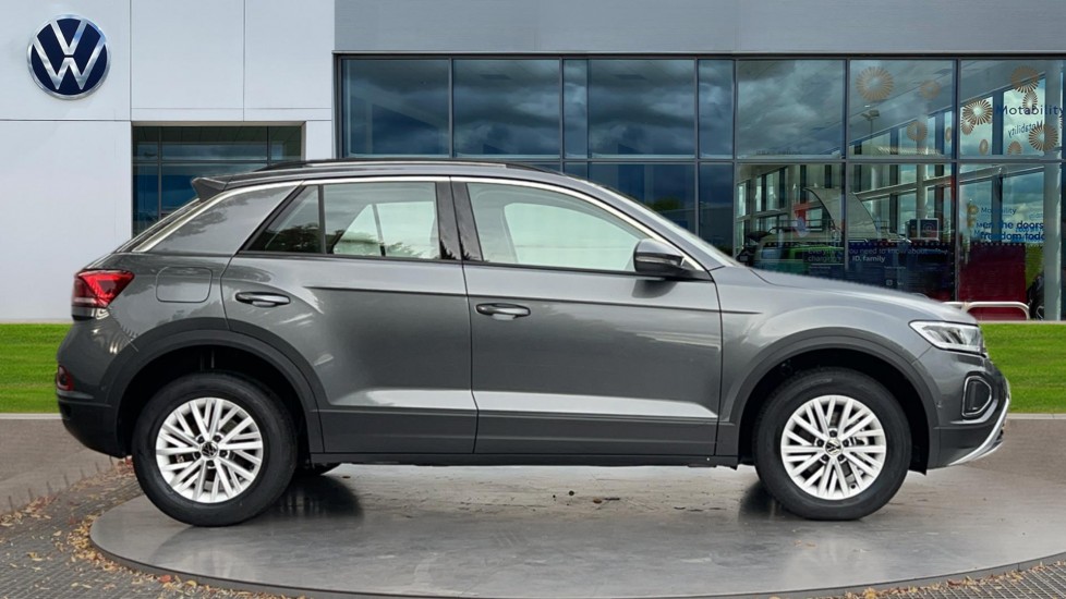 Used Volkswagen T-Roc 2024 for sale - 76154710: Photo 4