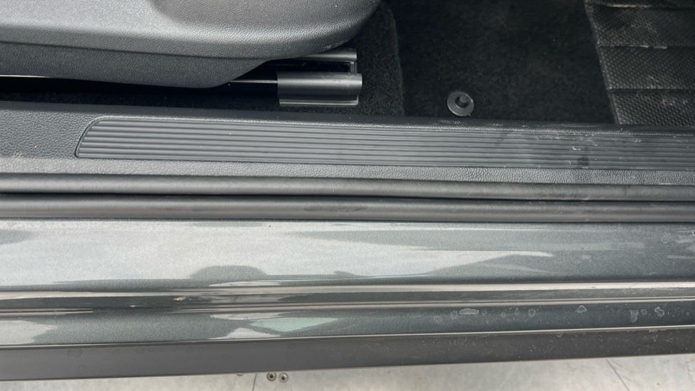 Used Volkswagen T-Roc 2024 for sale - 76154710: Photo 40