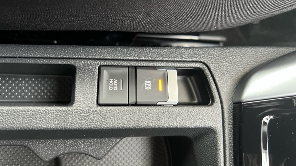 Used Volkswagen T-Roc 2024 for sale - 76154710: Photo 51