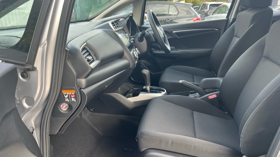 Used Honda Jazz 2019 for sale - 76007625: Photo 10