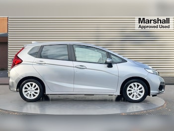 Used Honda Jazz 2019 for sale - 76007625: Photo 2