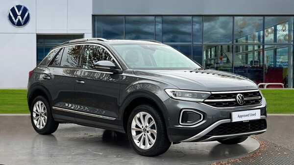 Used Volkswagen T-Roc 2024 for sale - 76244475: Photo 1