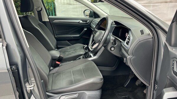Used Volkswagen T-Roc 2024 for sale - 76244475: Photo 26