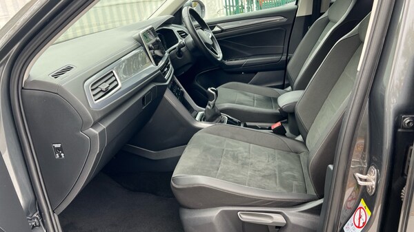 Used Volkswagen T-Roc 2024 for sale - 76244475: Photo 28
