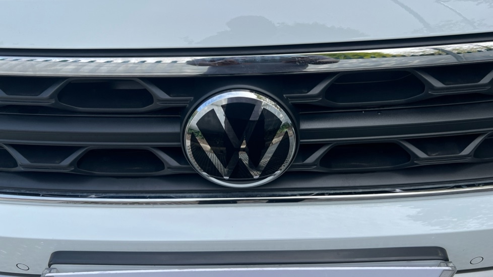 Used Volkswagen T-Roc 2025 for sale - 76528952: Photo 41