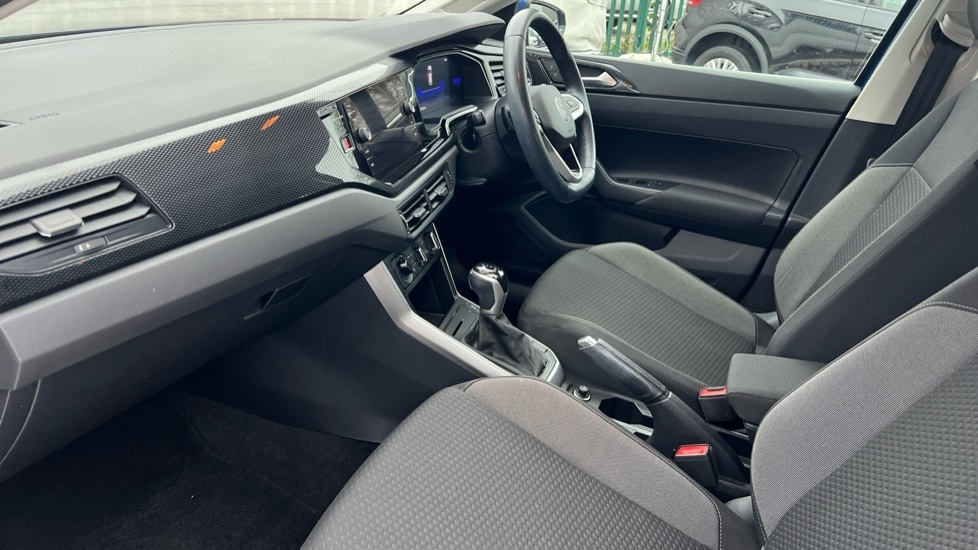 Used Volkswagen Polo 2022 for sale - 77067908: Photo 2