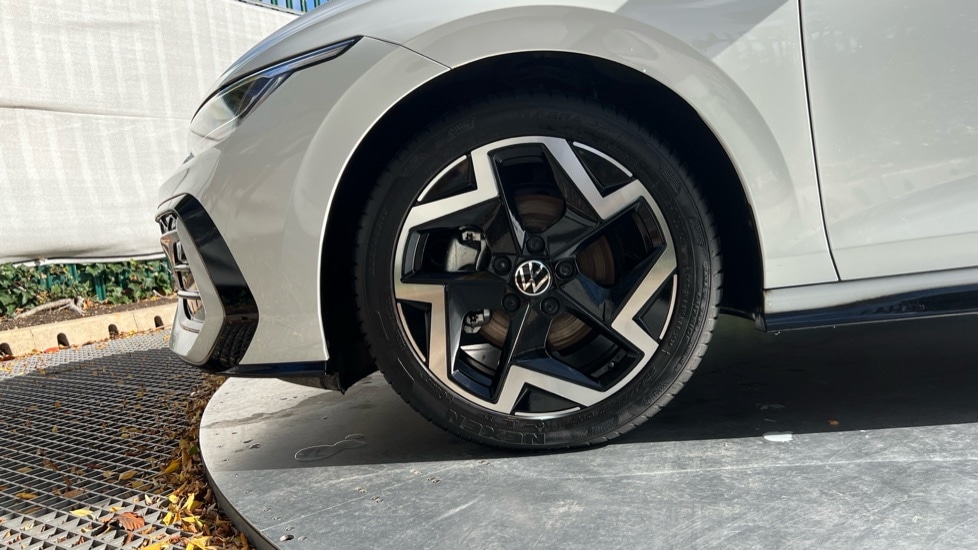 Used Volkswagen Golf 2025 for sale - 76871531: Photo 17