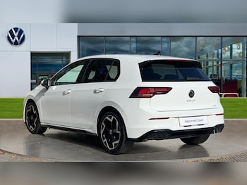 Used Volkswagen Golf 2025 for sale - 76871531: Photo