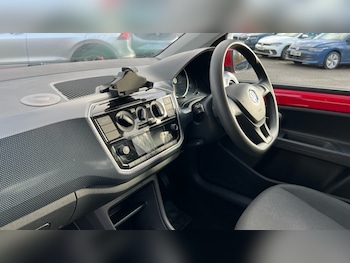 Used Volkswagen up! 2019 for sale - 76872325: Photo