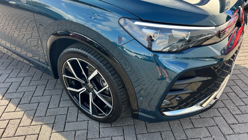 Used Volkswagen Tiguan 2024 for sale - 76870947: Photo 45