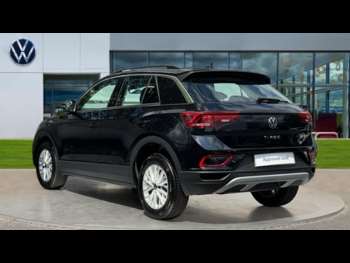 Used Volkswagen T-Roc 2024 for sale - 75019186: Photo