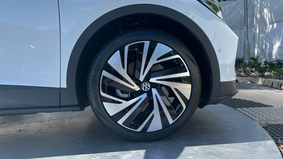 Used Volkswagen ID.4 2025 for sale - 77067842: Photo 17