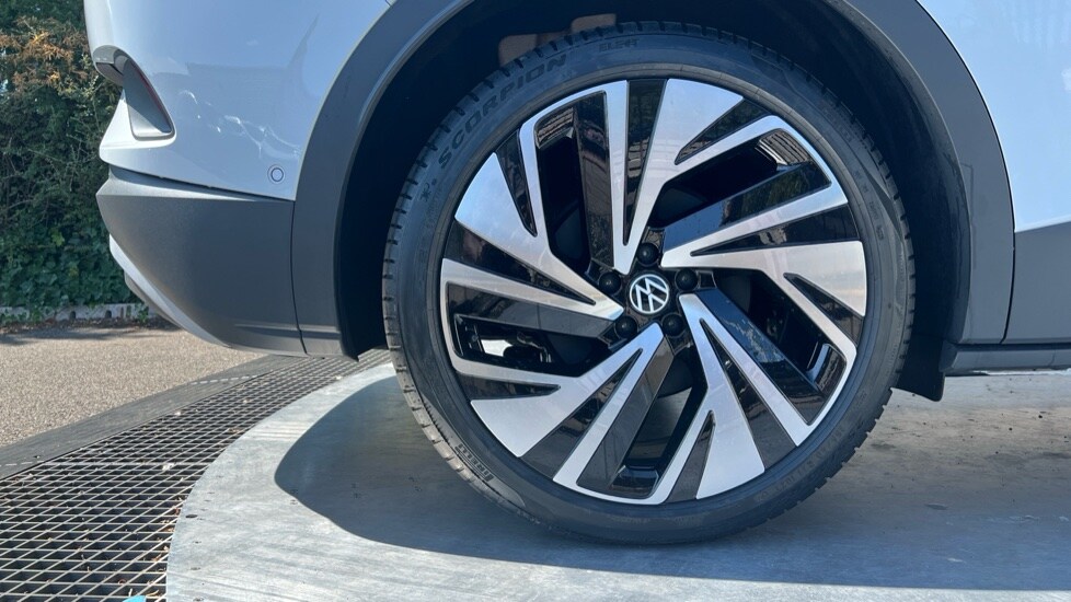 Used Volkswagen ID.4 2025 for sale - 77067842: Photo 18