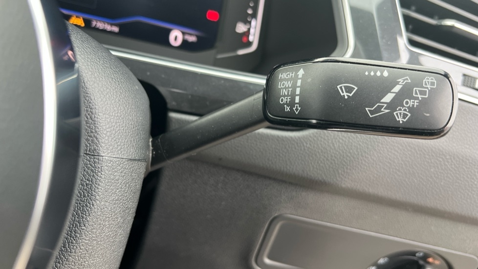 Used Volkswagen Tiguan 2020 for sale - 76092049: Photo 32