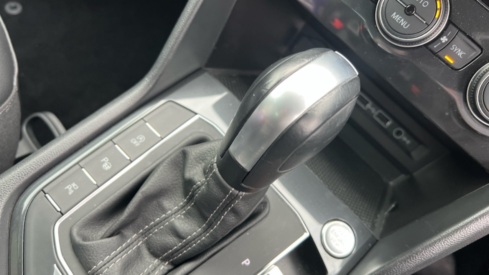 Used Volkswagen Tiguan 2020 for sale - 76092049: Photo 36