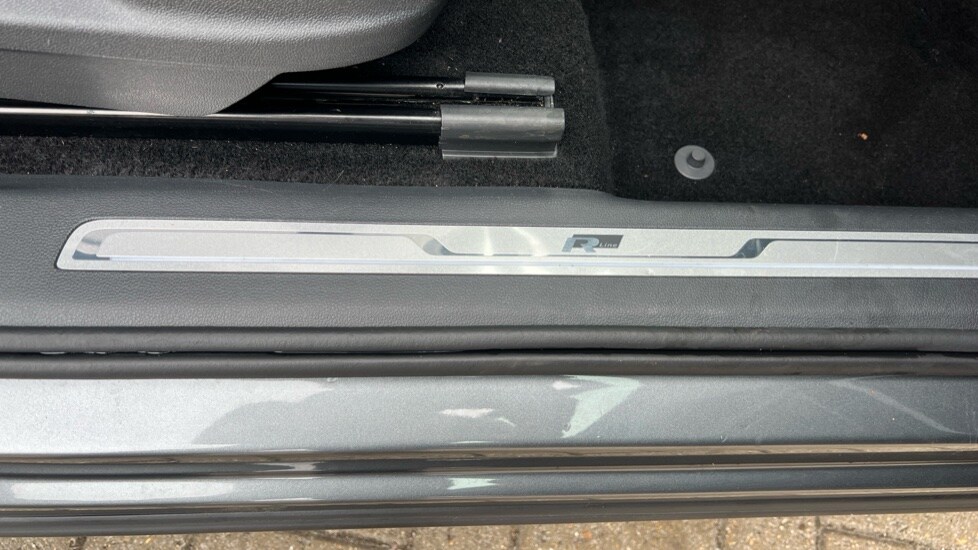 Used Volkswagen Tiguan 2020 for sale - 76092049: Photo 40