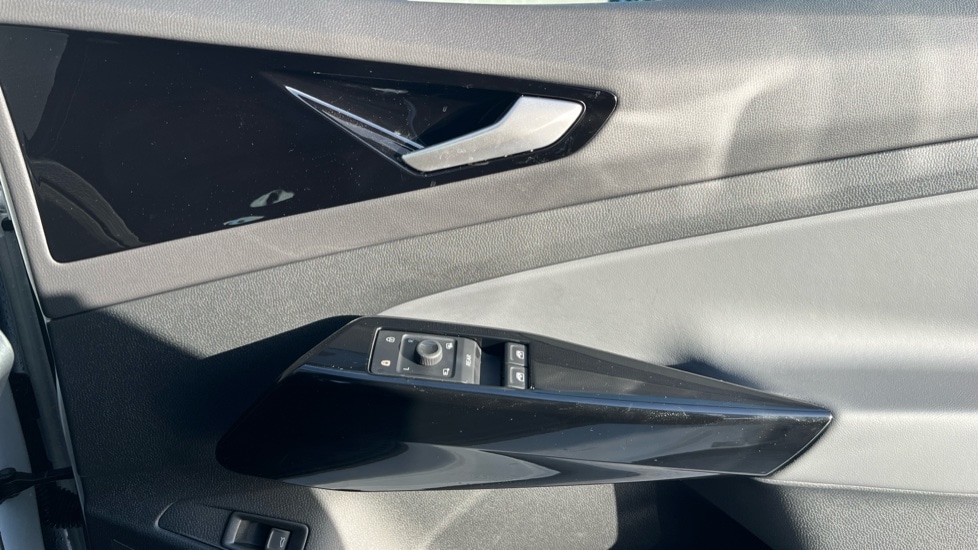 Used Volkswagen ID.4 2025 for sale - 77036028: Photo 37