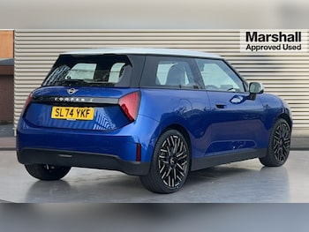 Used MINI Cooper 2024 for sale - 76008075: Photo