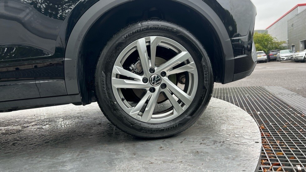 Used Volkswagen T-Roc 2025 for sale - 75902038: Photo 19