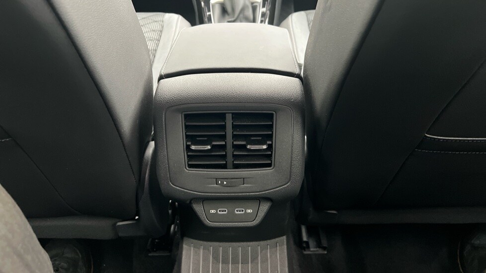 Used Volkswagen T-Roc 2025 for sale - 75902038: Photo 34