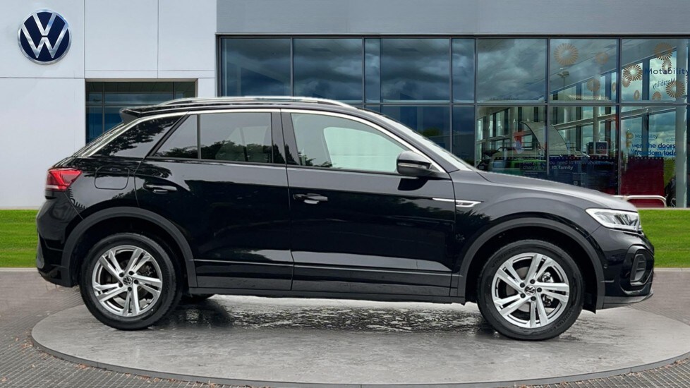 Used Volkswagen T-Roc 2025 for sale - 75902038: Photo 4